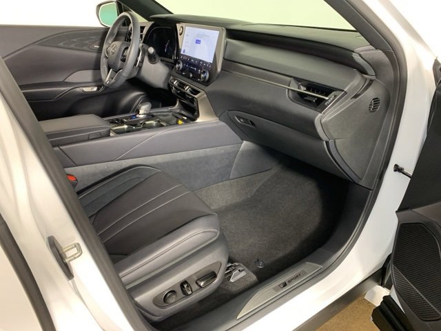 Used 2023 Lexus RX 500h F Sport image 23