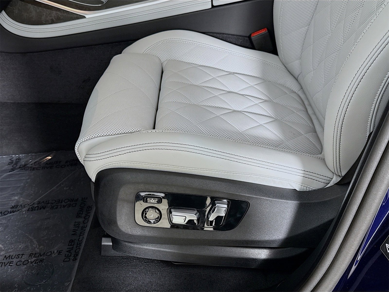 New 2026 BMW X7 xDrive40i w/ Executive Package image 20