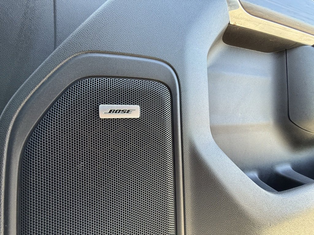 Used 2020 Chevrolet Silverado 1500 High Country w/ Technology Package image 12