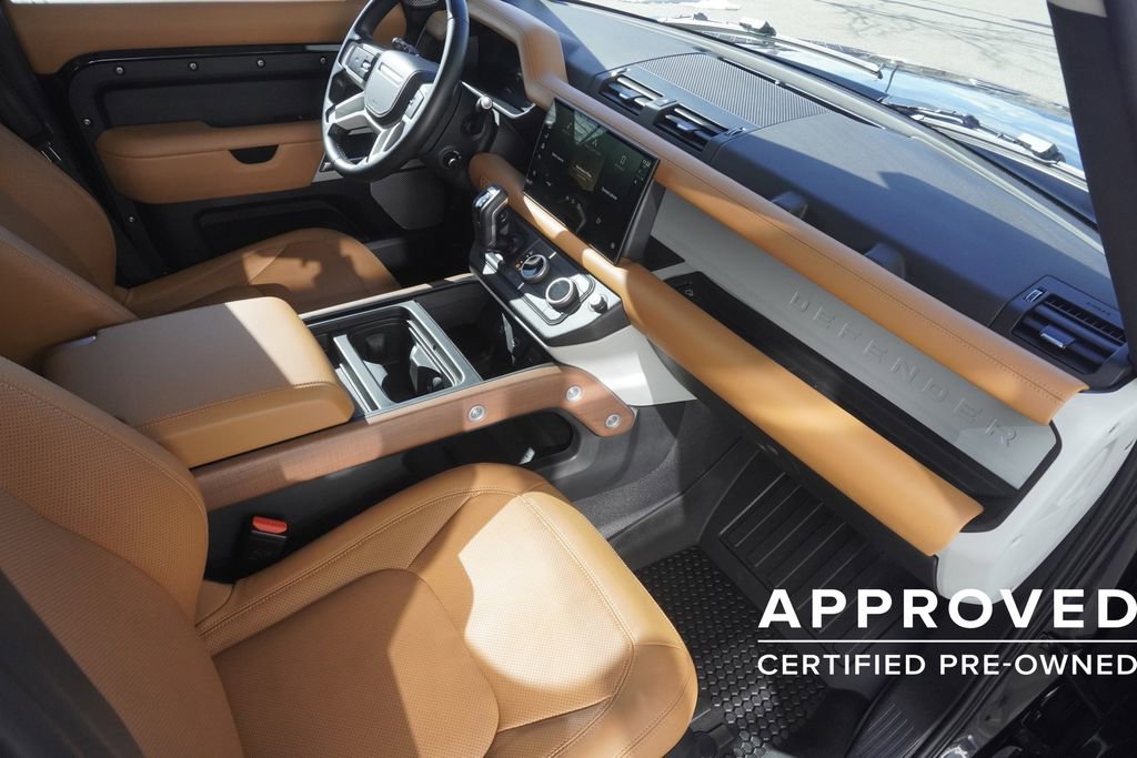 Used 2024 Land Rover Defender 130 S image 22