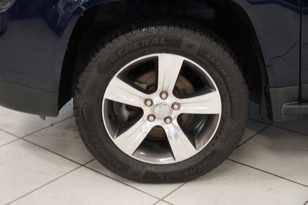 Used 2016 Jeep Compass High Altitude AWD/4WD image 17