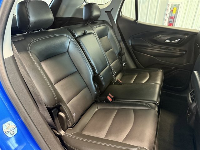 Used 2024 GMC Terrain SLT image 24