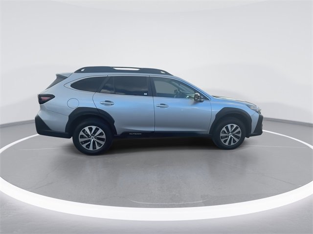 Used 2025 Subaru Outback Premium w/ Popular Package #1 image 9