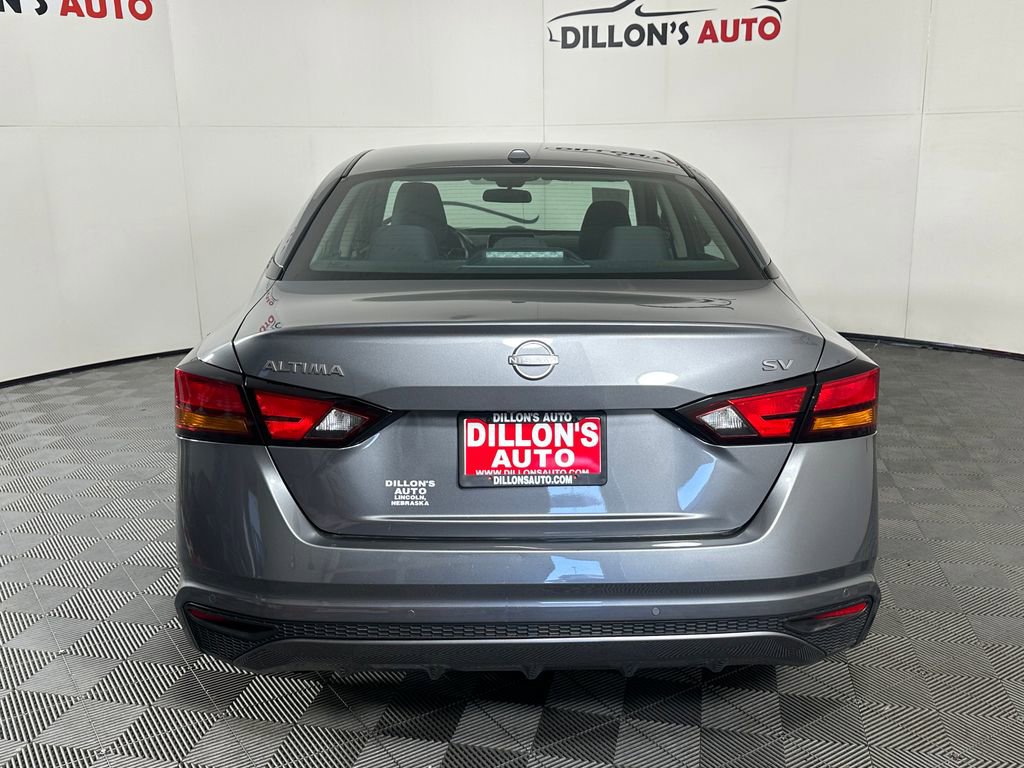 Used 2024 Nissan Altima 2.5 SV FWD image 5