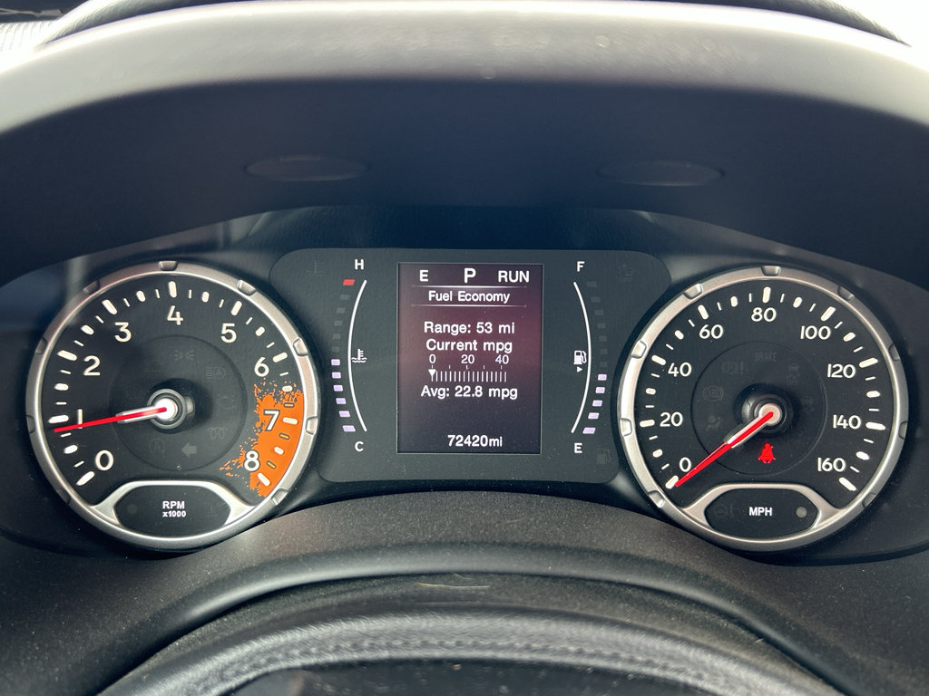 Used 2017 Jeep Renegade Altitude AWD/4WD image 20