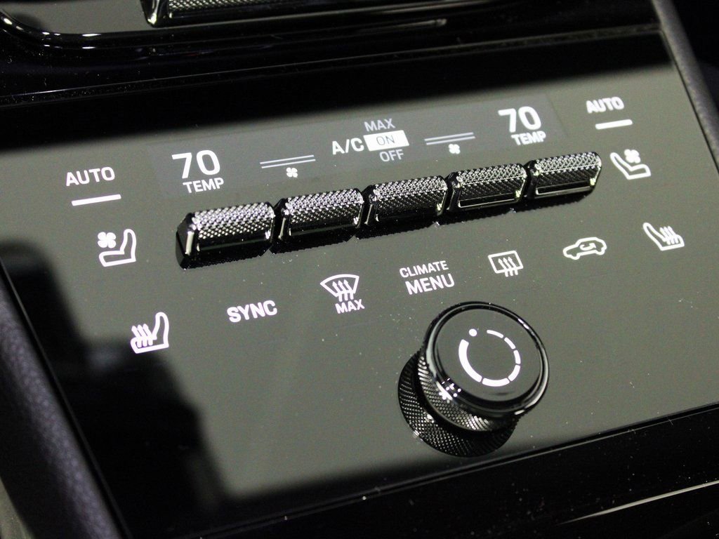 Certified 2025 Porsche Cayenne image 31