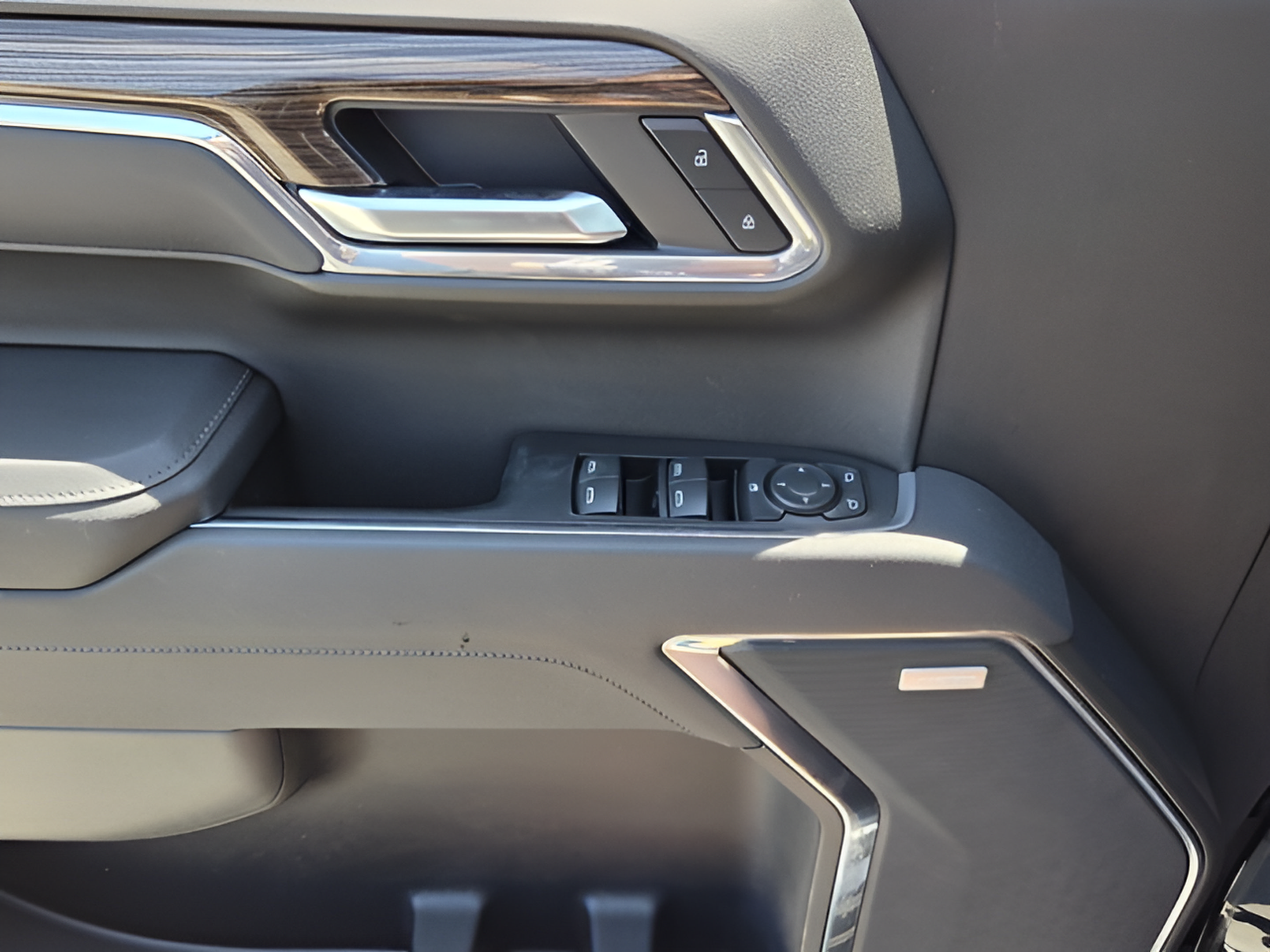 New 2026 Chevrolet Silverado 1500 LT Trail Boss w/ Convenience Package II AWD/4WD image 27