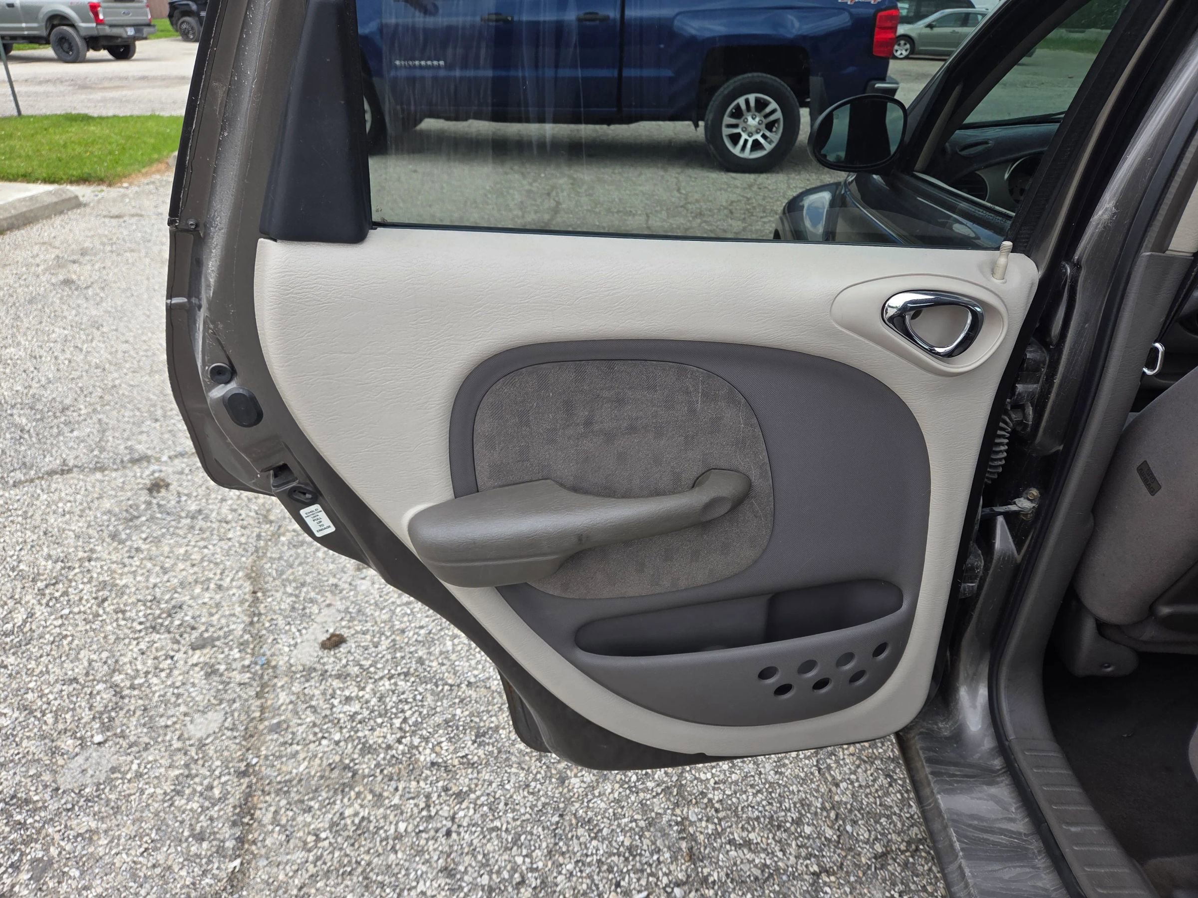 Used 2002 Chrysler PT Cruiser FWD image 15
