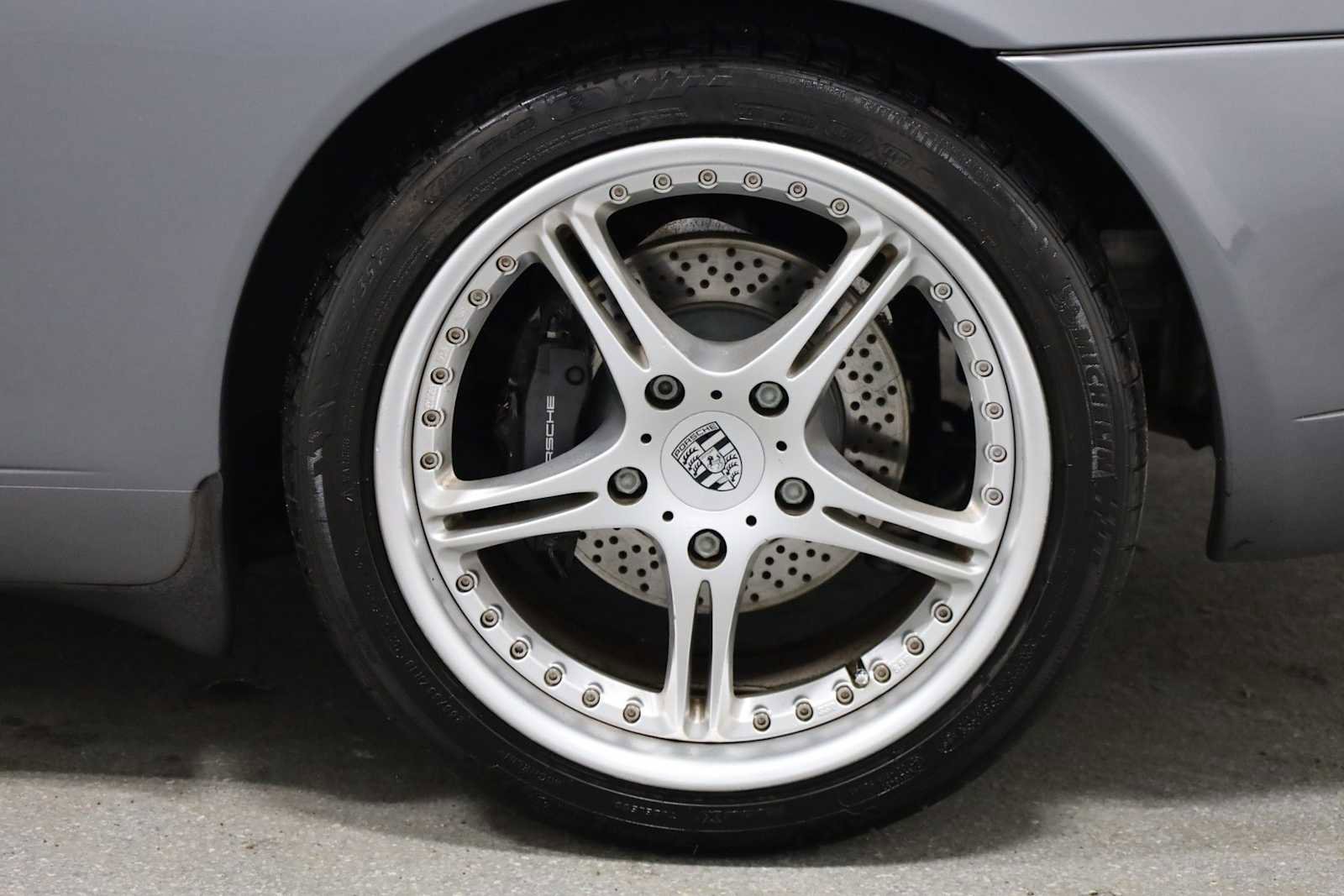 Used 2001 Porsche 911 Carrera RWD image 35