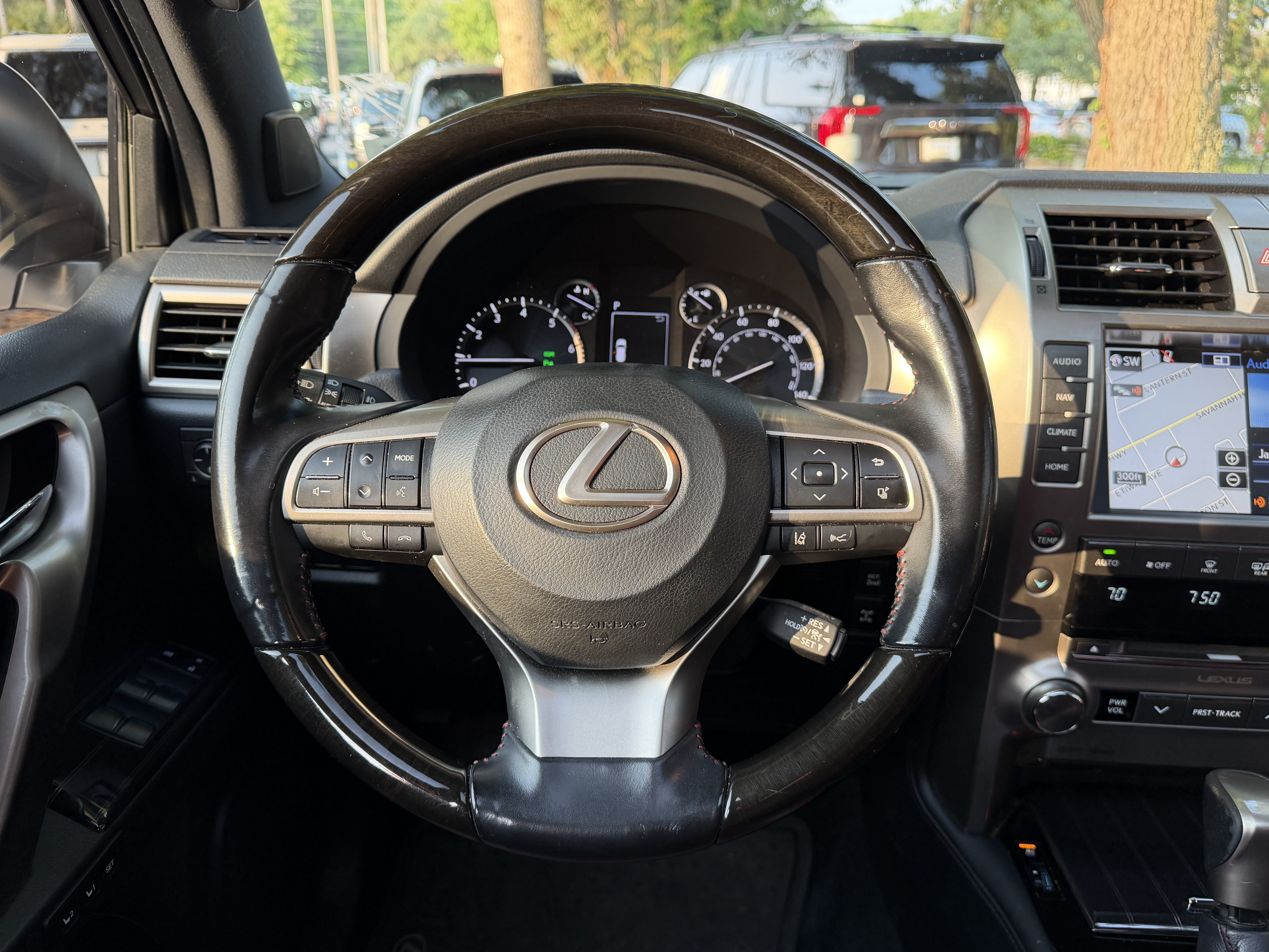 Used 2020 Lexus GX 460 Premium AWD/4WD image 34