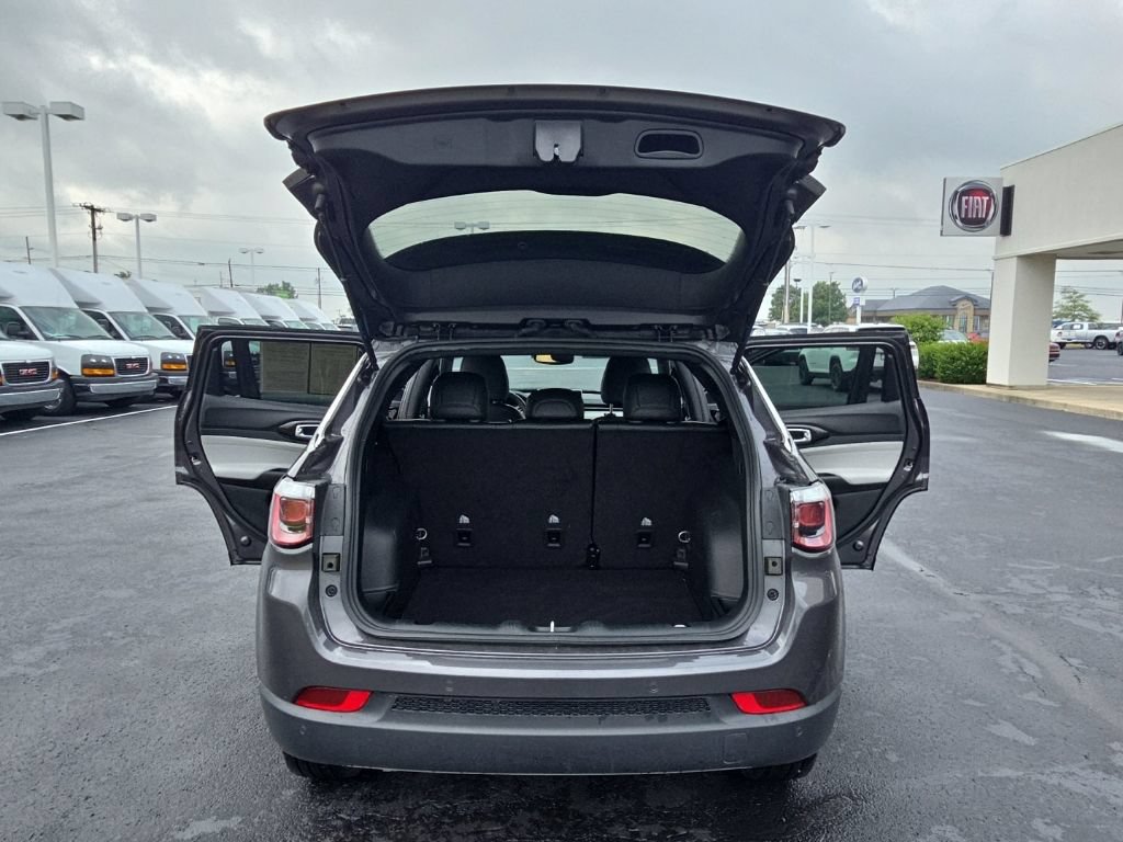 Used 2024 Jeep Compass Limited AWD/4WD image 14