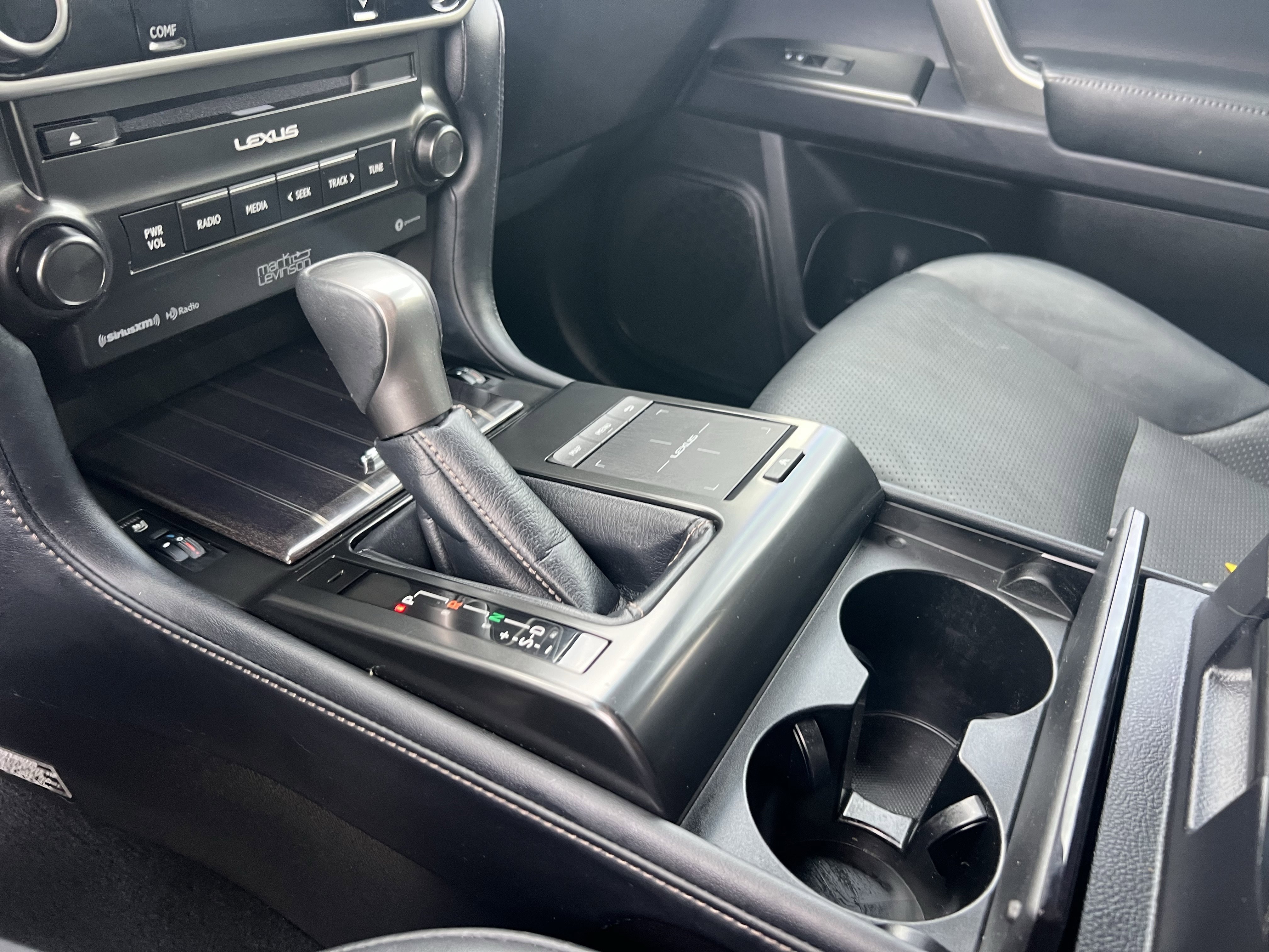 Used 2023 Lexus GX 460 Luxury w/ Accessory Package image 29