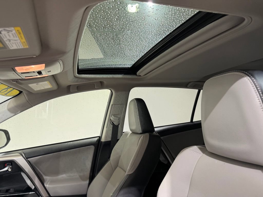 Certified 2018 Toyota RAV4 Limited AWD/4WD image 19