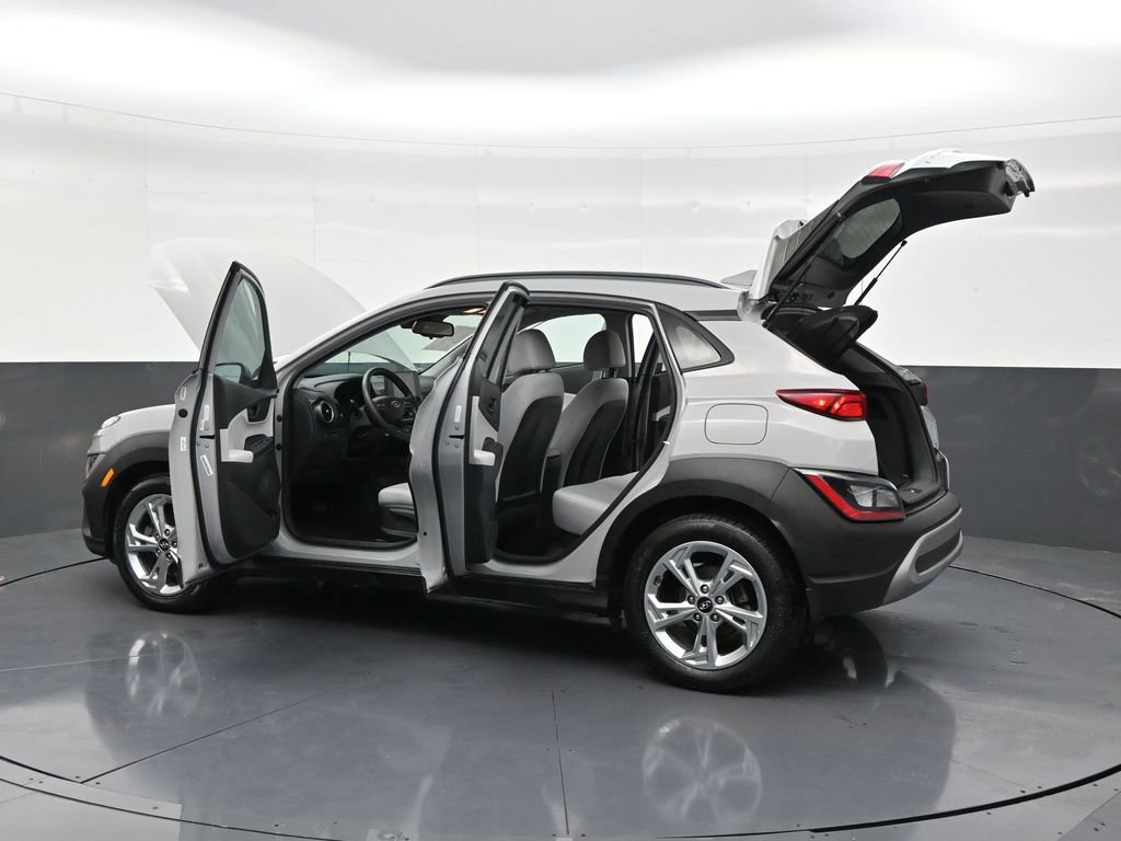 Used 2022 Hyundai Kona SEL image 31