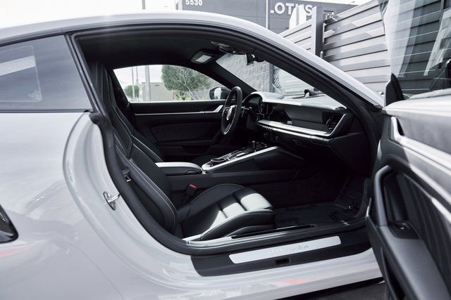 Used 2024 Porsche 911 Turbo image 23