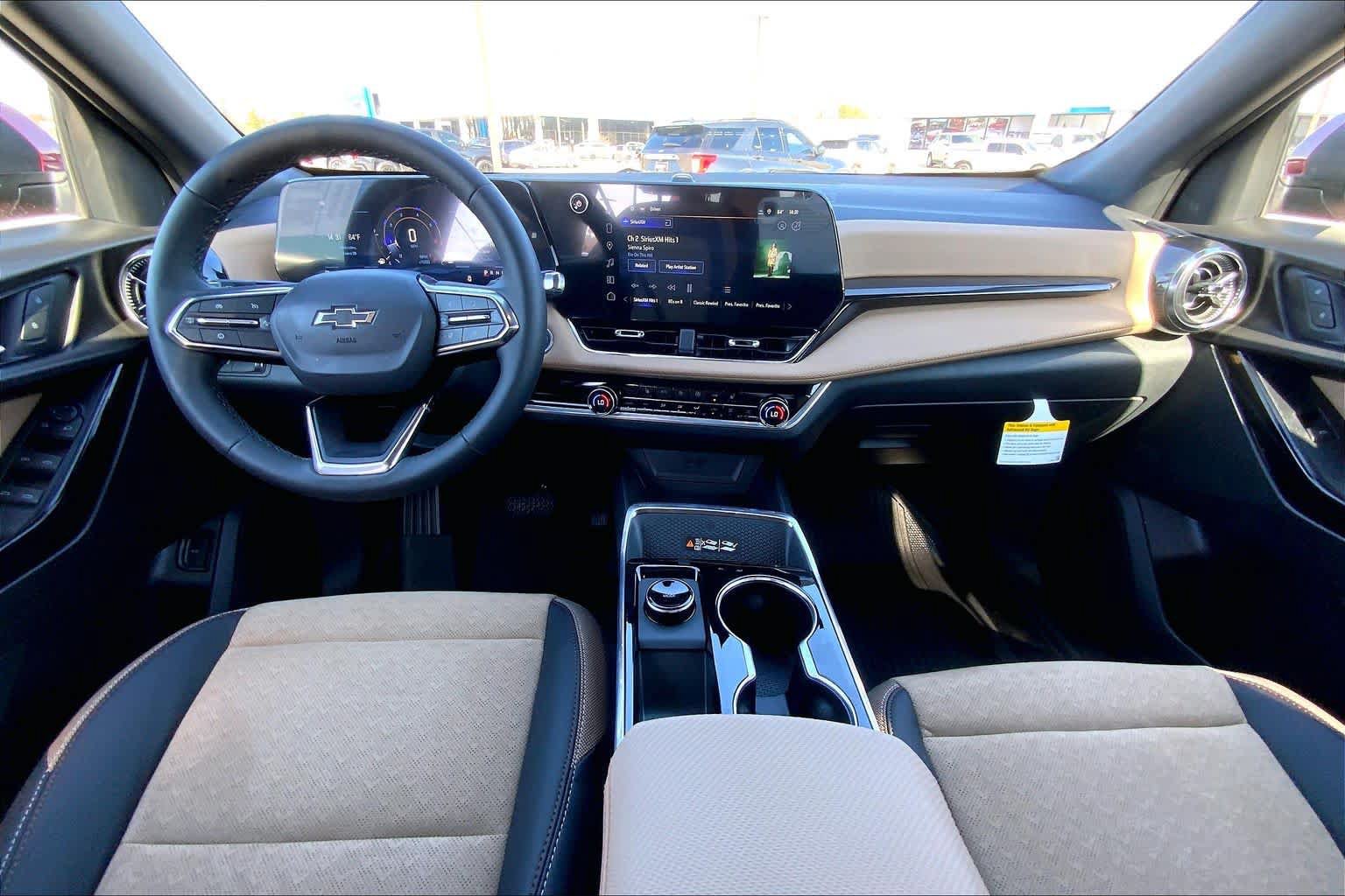 Certified 2026 Chevrolet Equinox ACTIV w/ LPO, Floor Liner Package FWD image 28