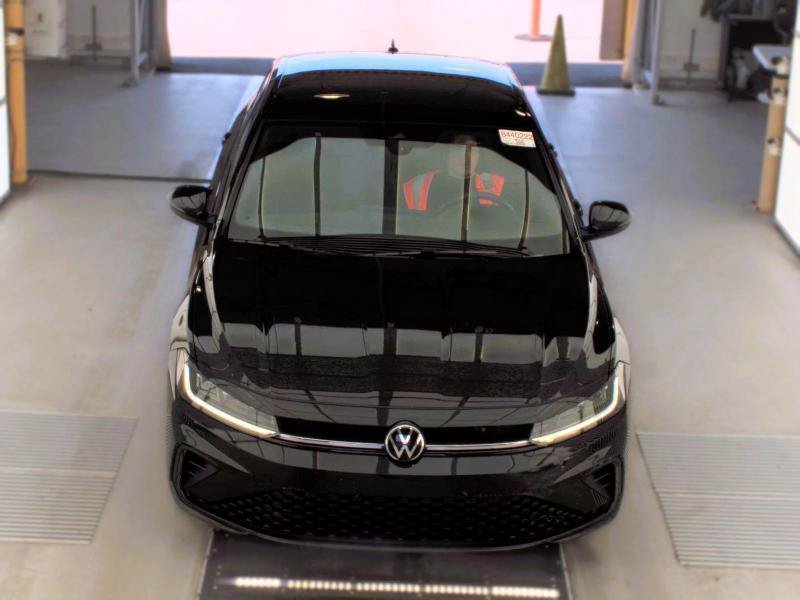 Used 2025 Volkswagen Jetta Sport FWD image 2
