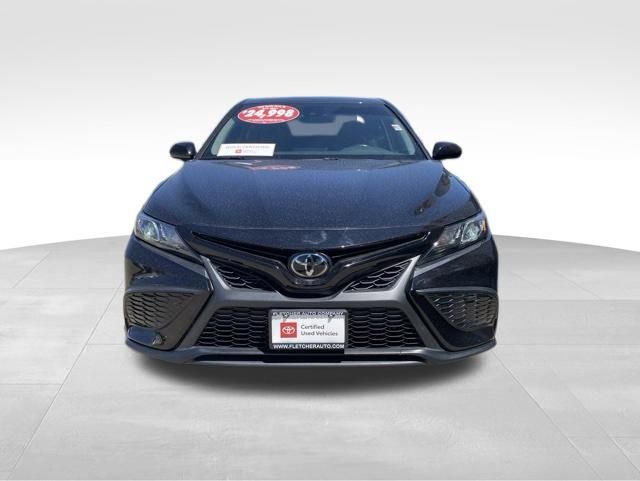 Certified 2022 Toyota Camry SE w/ Cold Weather Package FWD image 21