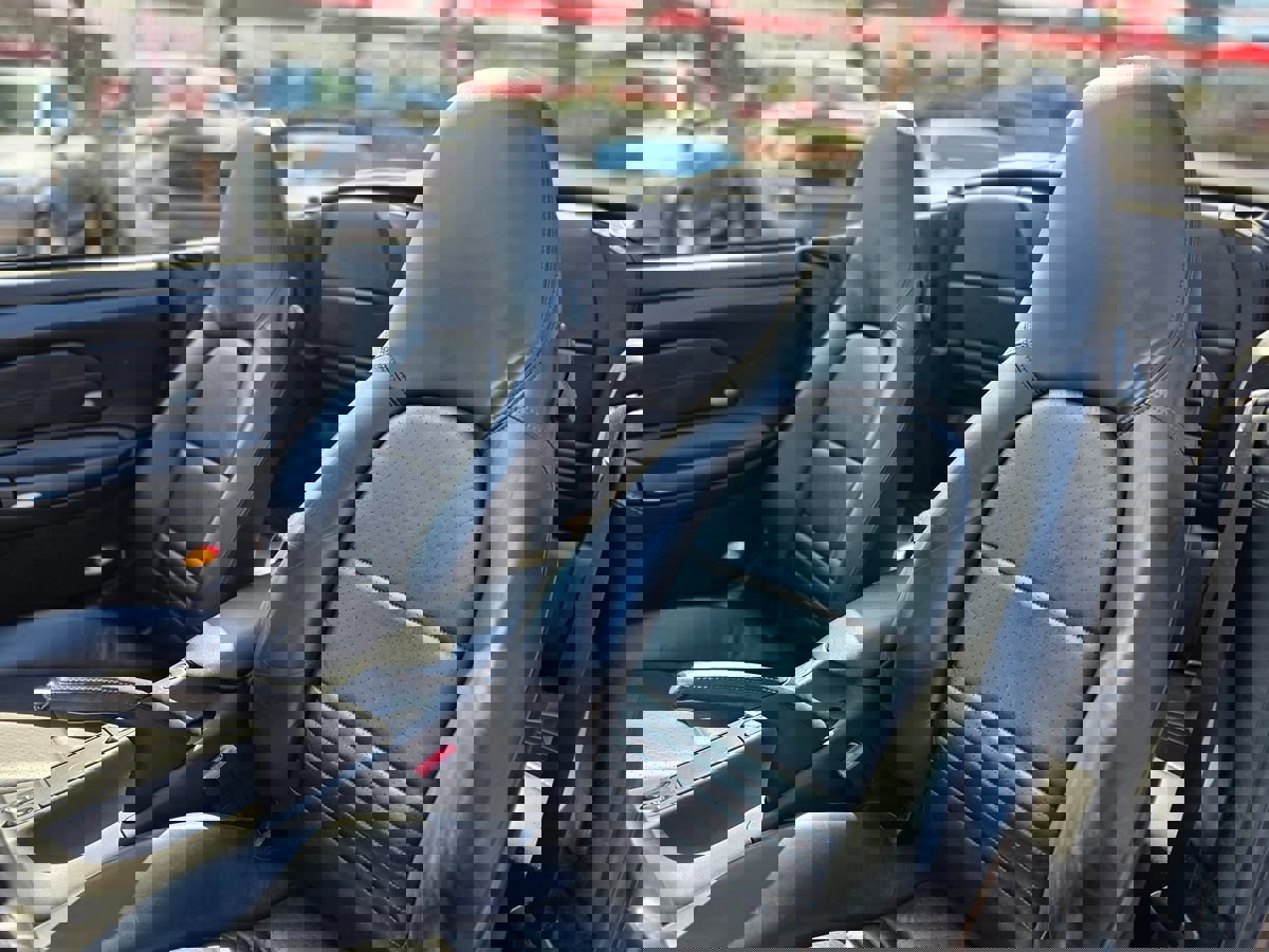 Used 2004 Porsche 911 Carrera image 21