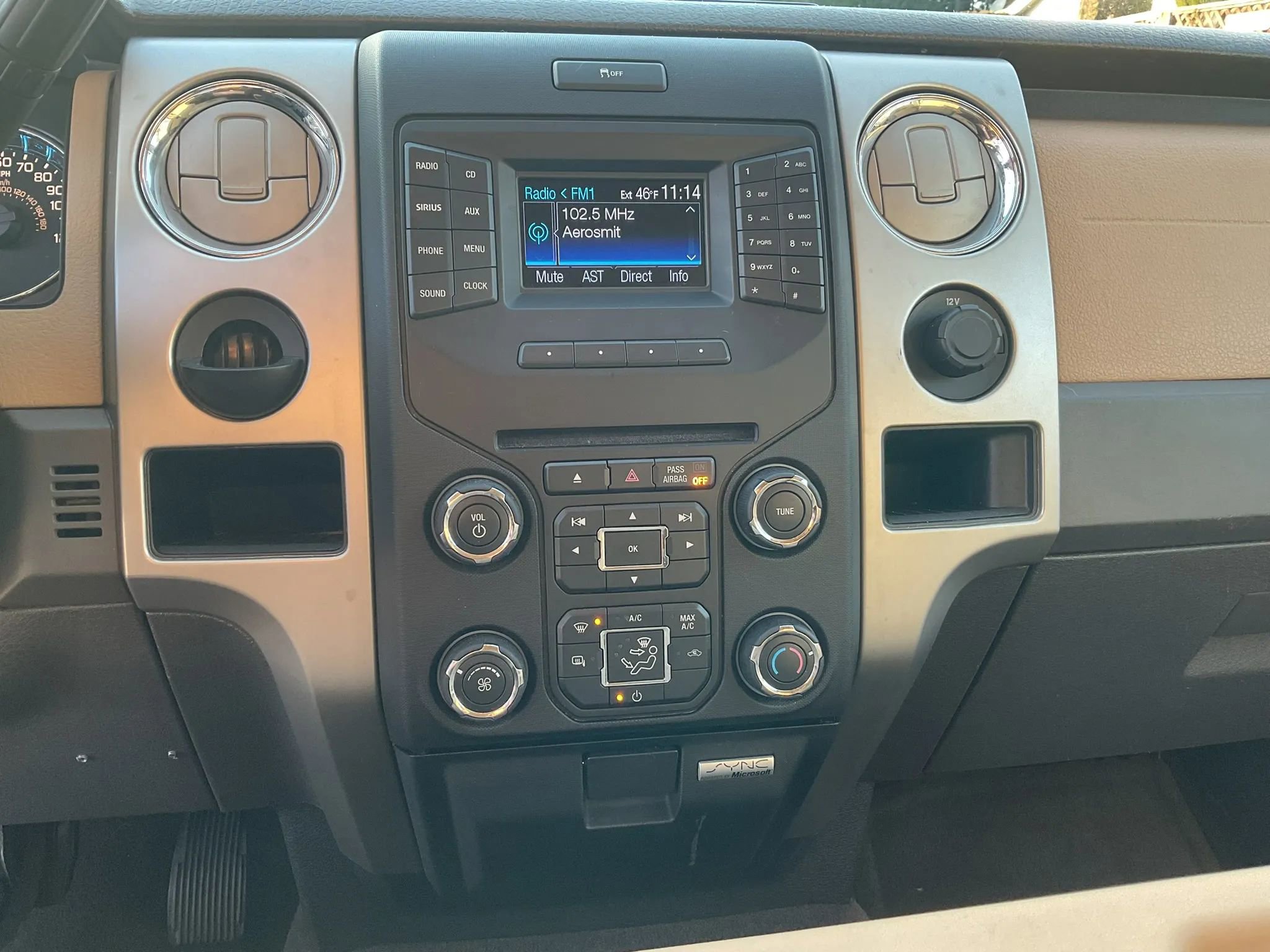 Used 2013 Ford F150 XLT w/ XLT Chrome Pkg image 18