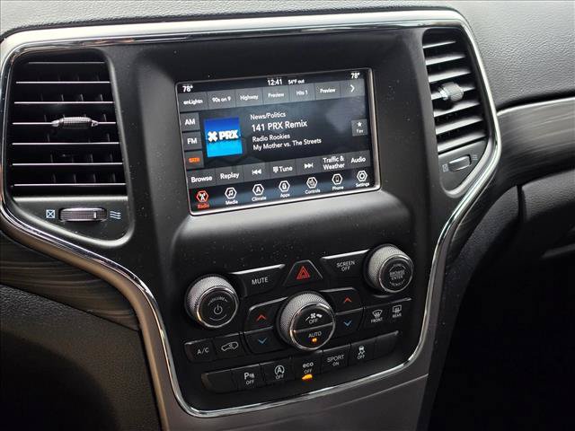 Used 2019 Jeep Grand Cherokee Laredo AWD/4WD image 29