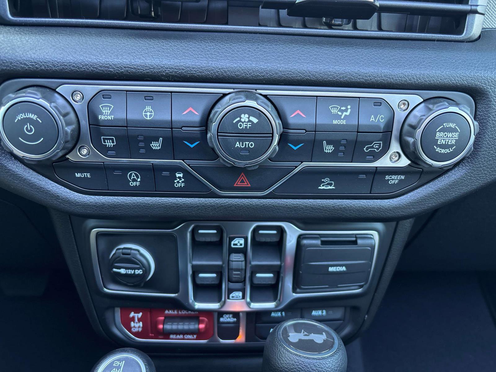 New 2026 Jeep Wrangler Unlimited Sport image 10