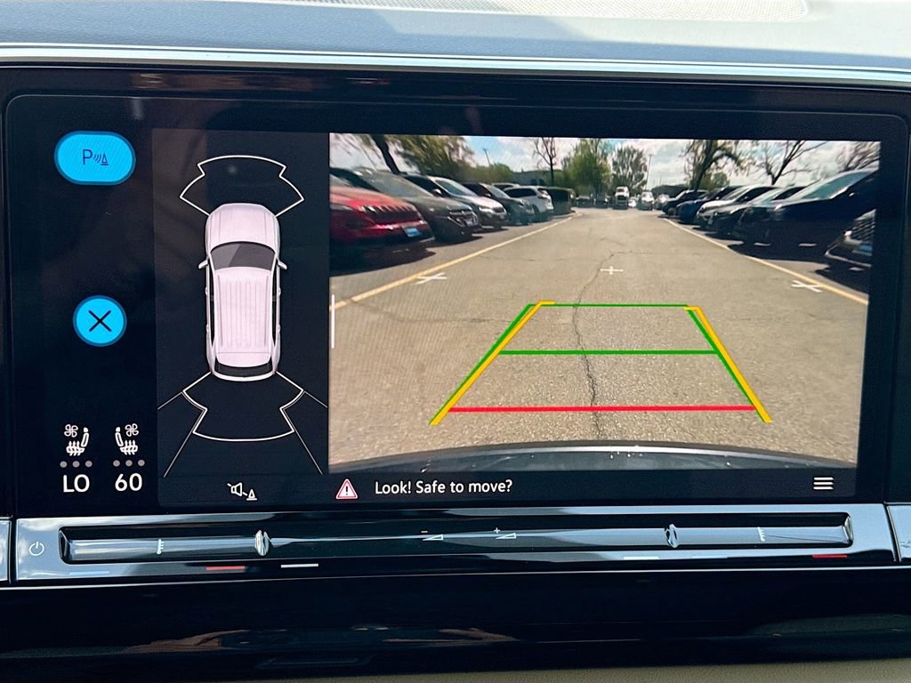 Used 2024 Volkswagen Atlas Cross Sport SE image 16