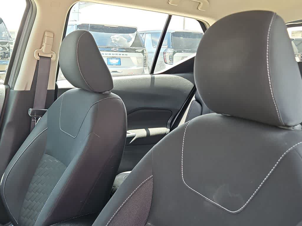 Used 2023 Nissan Kicks SV FWD image 15