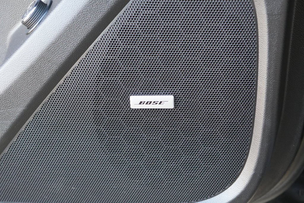 Used 2018 Chevrolet Traverse Premier w/ Redline Edition FWD image 16