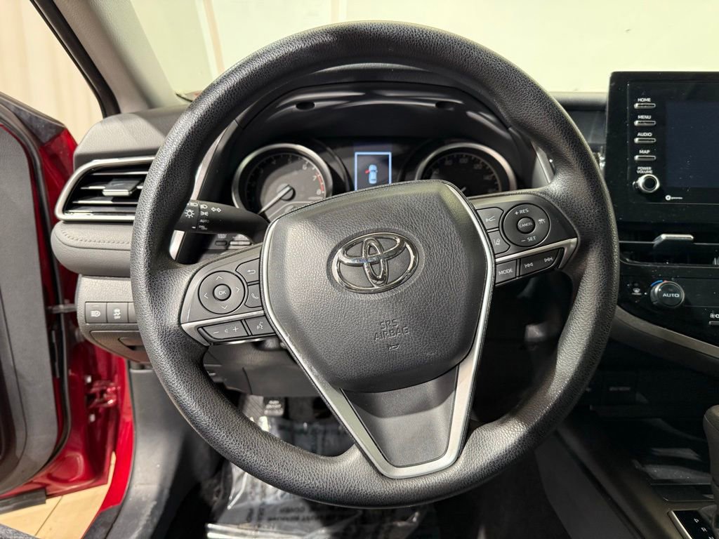 Certified 2022 Toyota Camry LE image 20