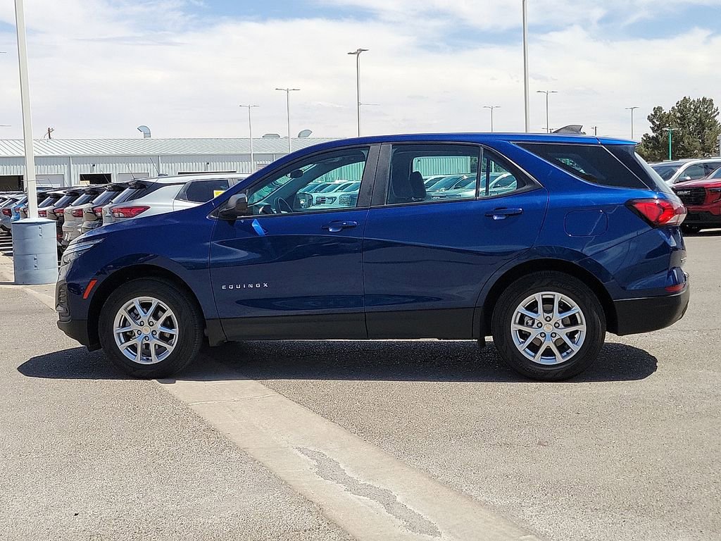 Used 2022 Chevrolet Equinox LS image 6