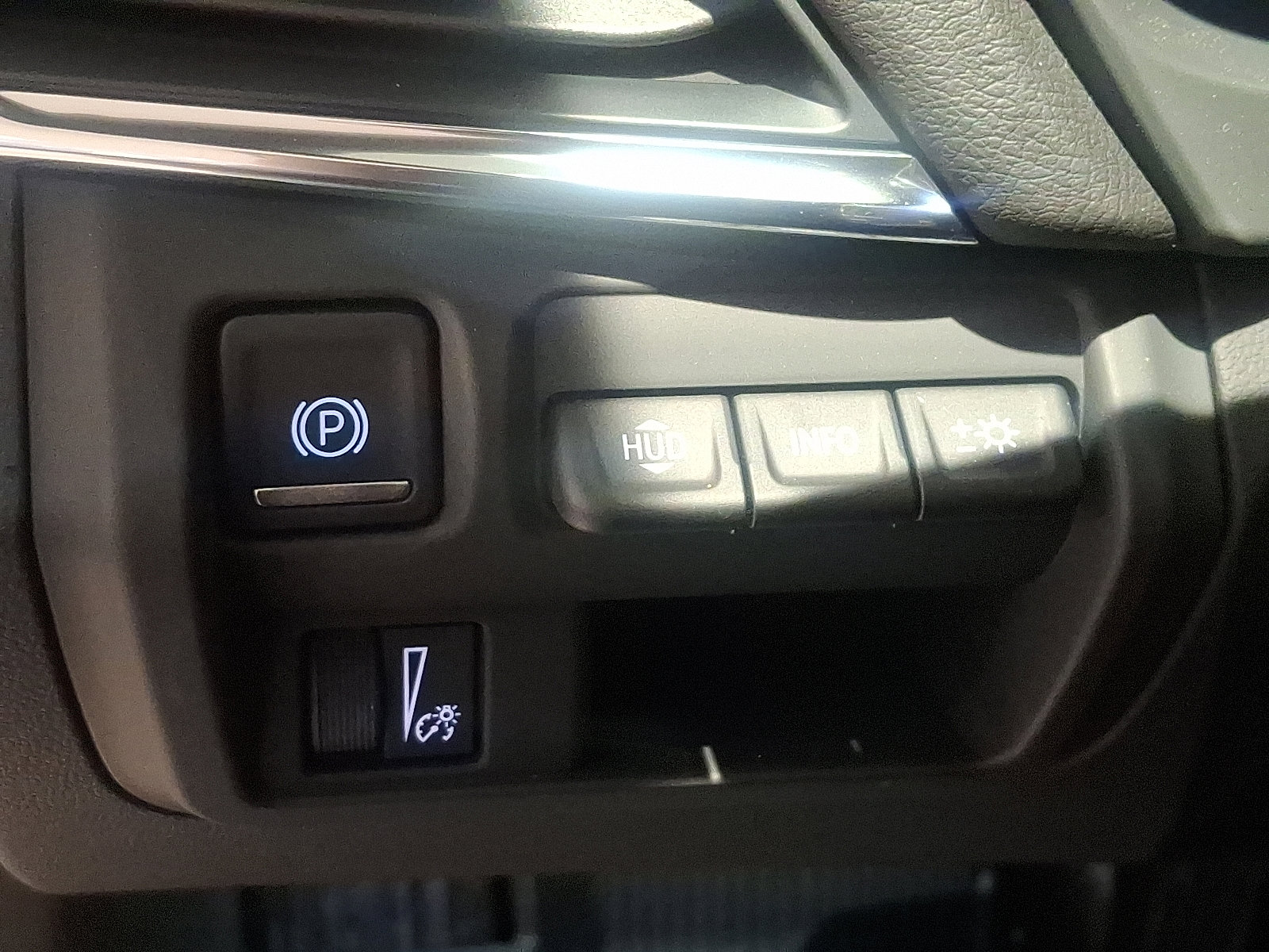 Used 2025 Cadillac CT4 Sport image 27