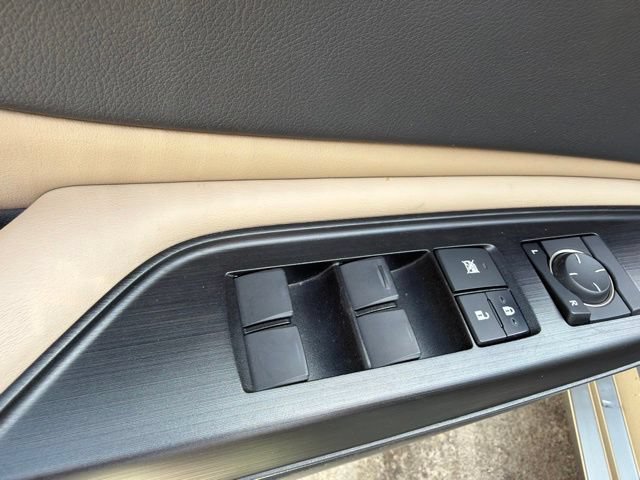 Used 2019 Lexus ES 350 w/ Premium Package FWD image 30