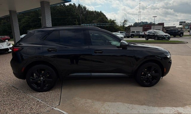 Used 2023 Buick Envision Essence w/ Sport Touring Package AWD/4WD image 2