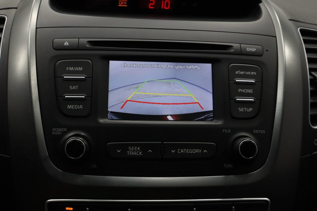Used 2015 Kia Sorento LX FWD image 3