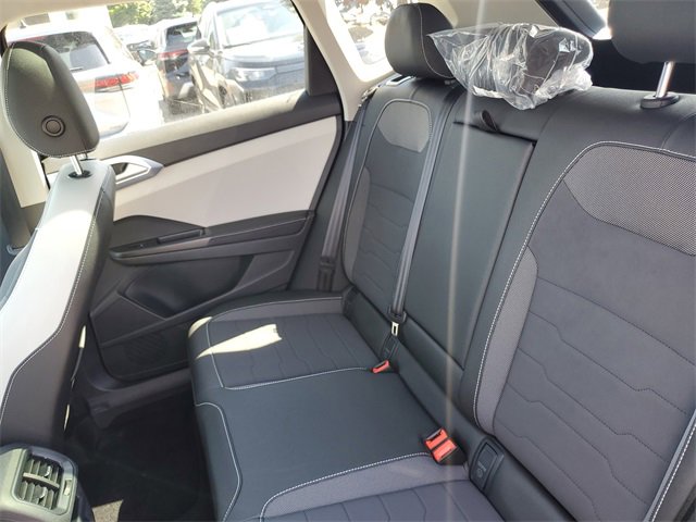 New 2025 Volkswagen Taos SE image 10