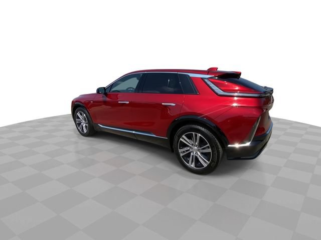Used 2024 Cadillac Lyriq Luxury RWD image 8