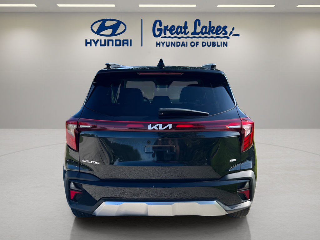 Used 2024 Kia Seltos SX w/ SX Sunroof Package AWD/4WD image 4