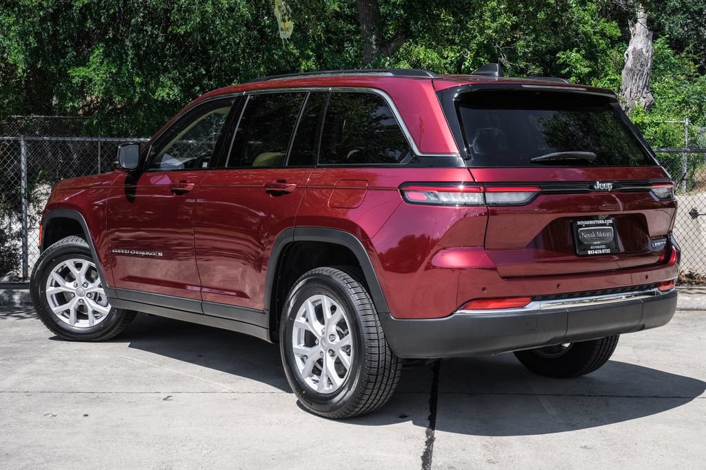 Used 2022 Jeep Grand Cherokee Limited RWD image 15