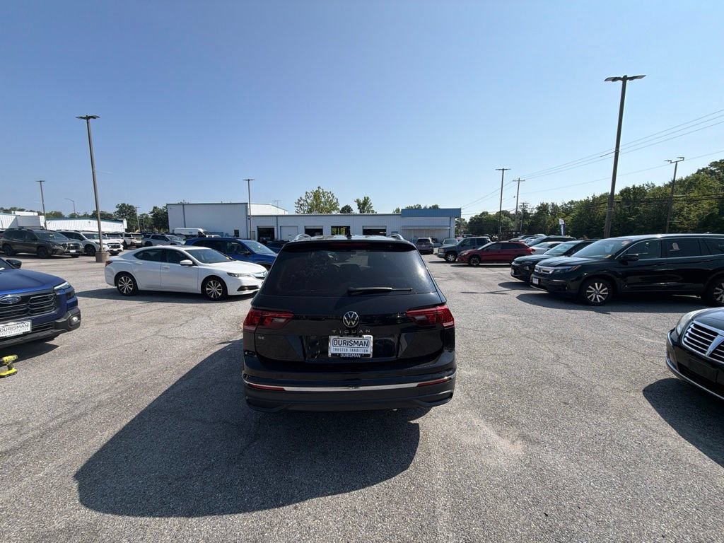 Used 2023 Volkswagen Tiguan SE FWD image 5