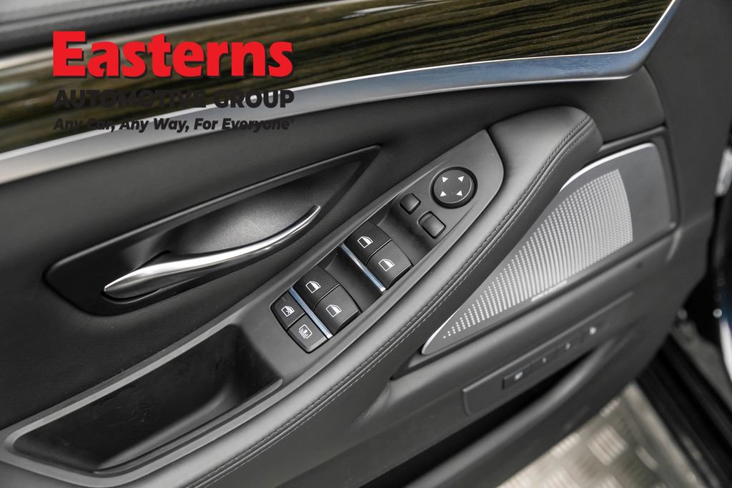 Used 2015 BMW M5 RWD image 14
