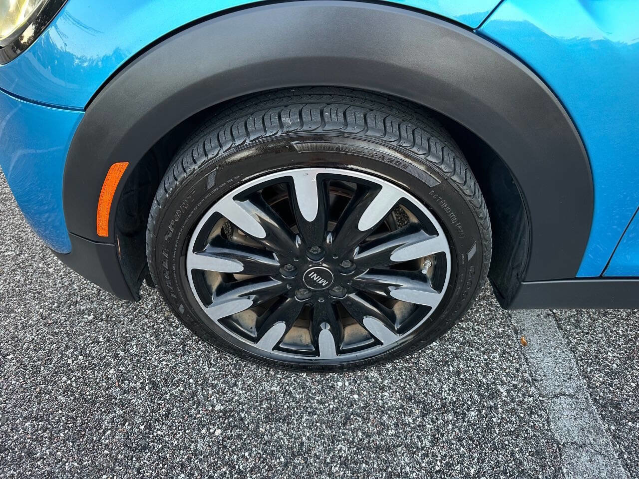 Used 2019 MINI Cooper S w/ Premium Package image 41