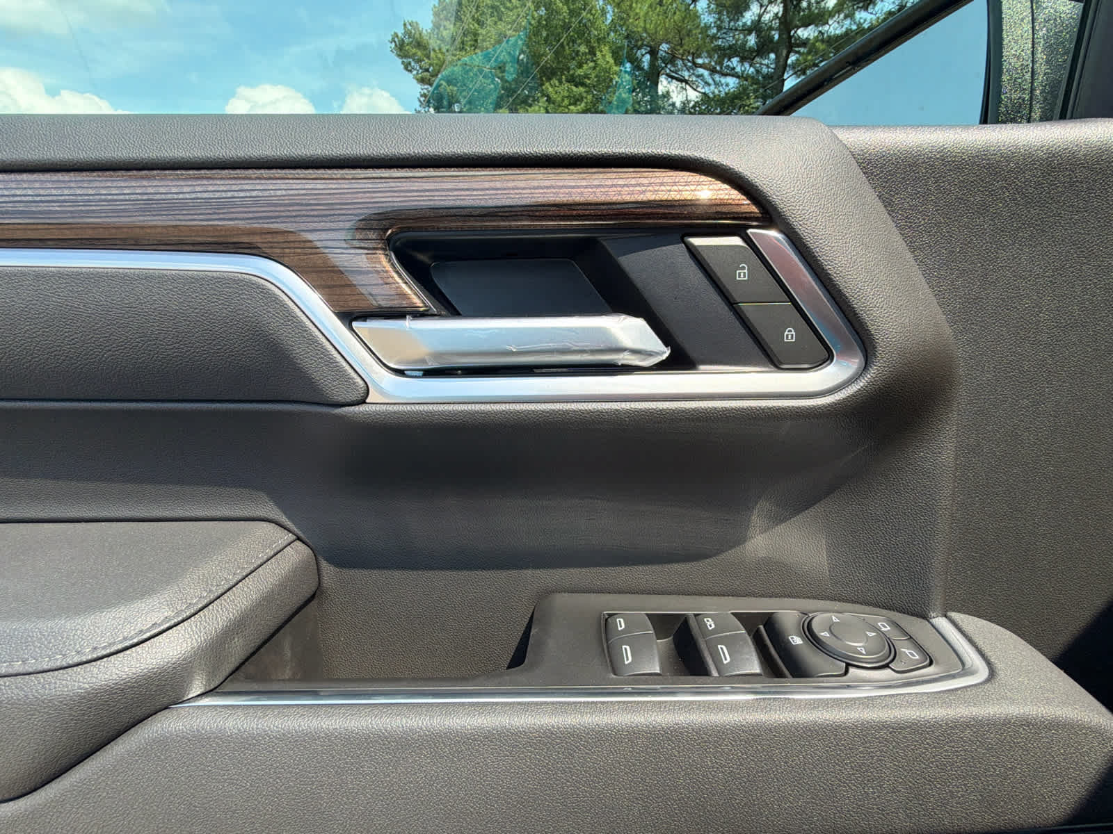 New 2026 Chevrolet Silverado 1500 RST w/ RST All Star Premium Package AWD/4WD image 18