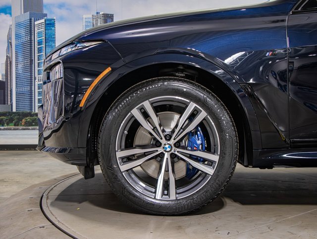 New 2026 BMW X7 M60i image 7