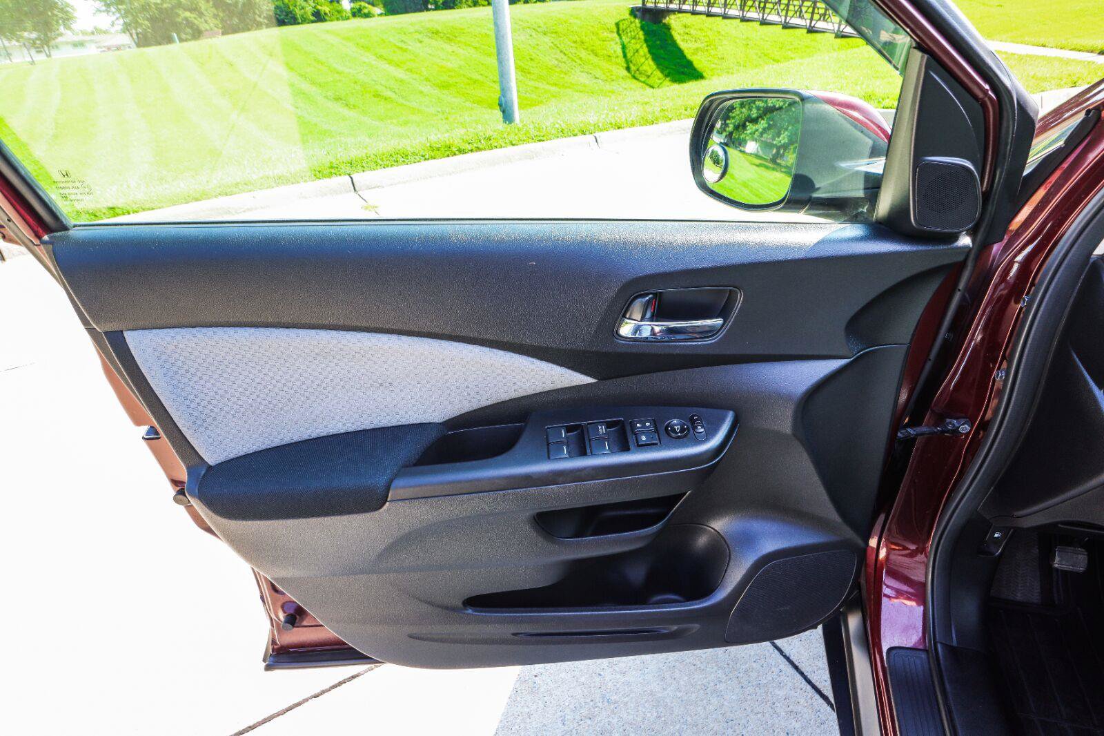 Used 2015 Honda CR-V EX image 34