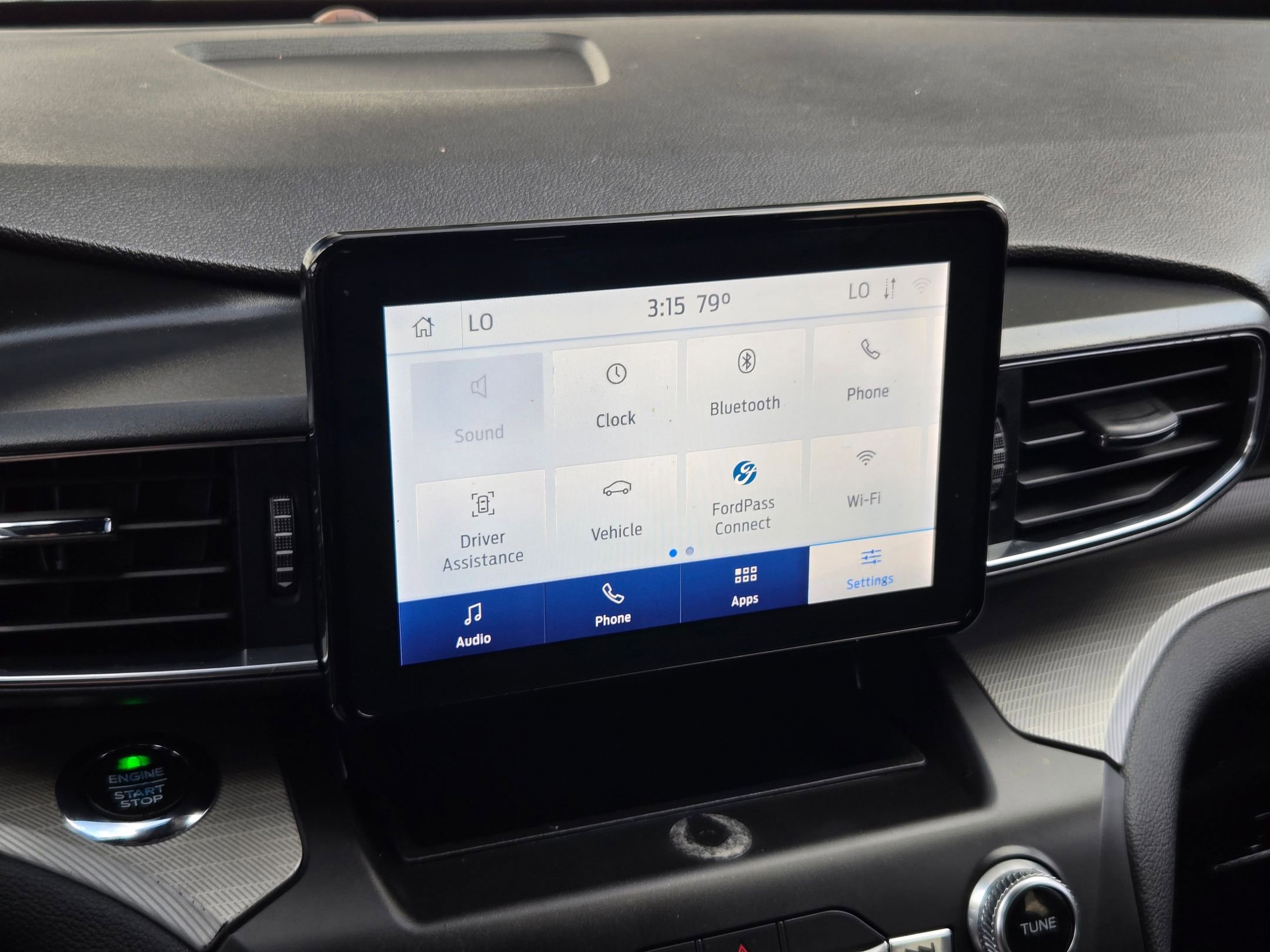 Used 2020 Ford Explorer XLT w/ Equipment Group 202A image 17