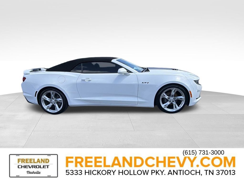 Used 2020 Chevrolet Camaro LT w/ Technology Package RWD image 2