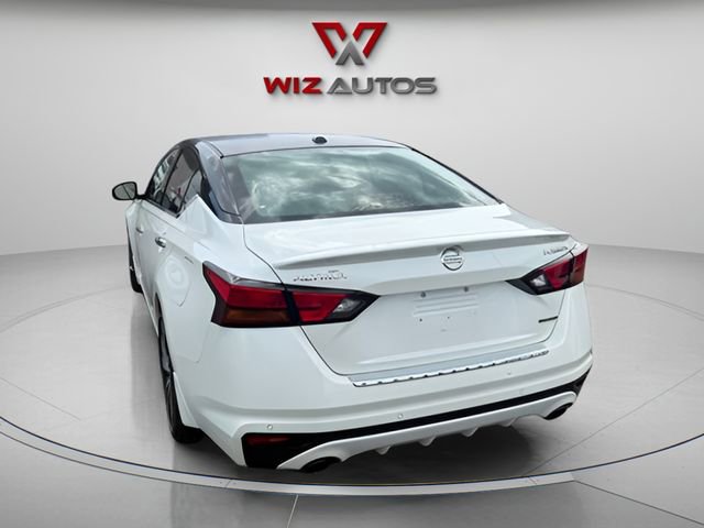 Used 2020 Nissan Altima 2.0 Platinum FWD image 3