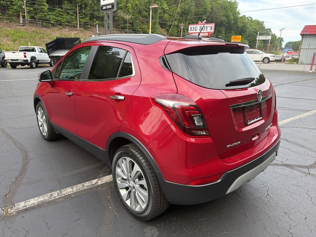 Certified 2018 Buick Encore Preferred FWD image 3