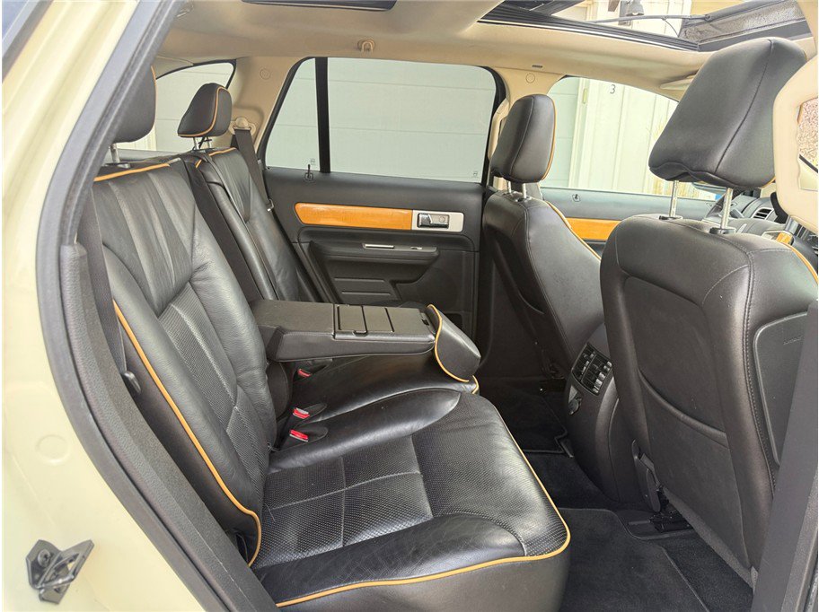 Used 2008 Lincoln MKX AWD image 32